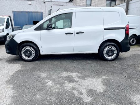 2023 Renault Kangoo - photo 25