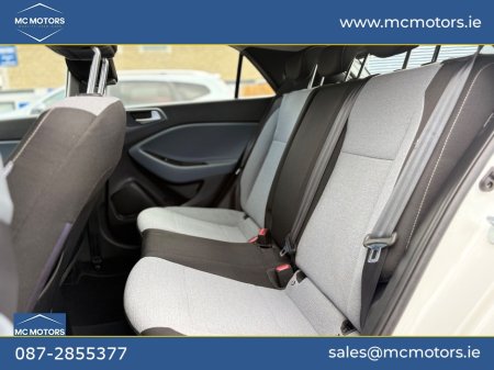 2015 Hyundai i20 - photo 12