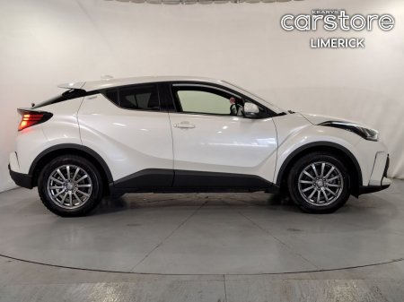 2020 Toyota C-HR - photo 2