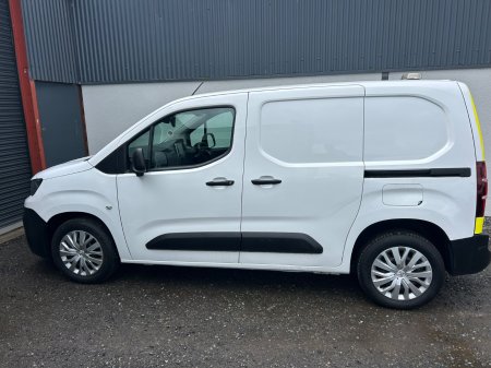 2020 Peugeot Partner - photo 6
