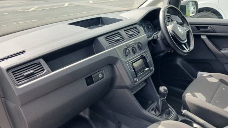 2020 Volkswagen Caddy - photo 24