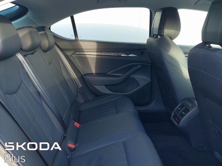 2025 Skoda Superb - photo 25
