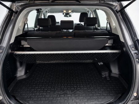 2018 Toyota RAV4 - photo 13