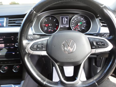 2020 Volkswagen Passat - photo 11
