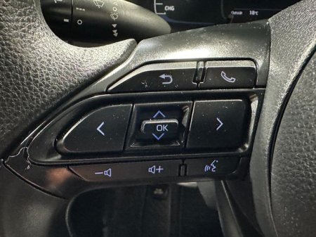 2022 Toyota Aqua - photo 13