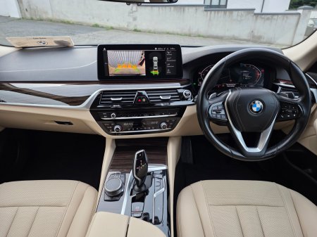 2023 BMW 5-Series - photo 13