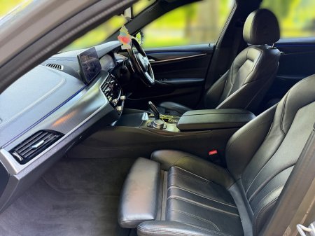 2021 BMW 5-Series - photo 15