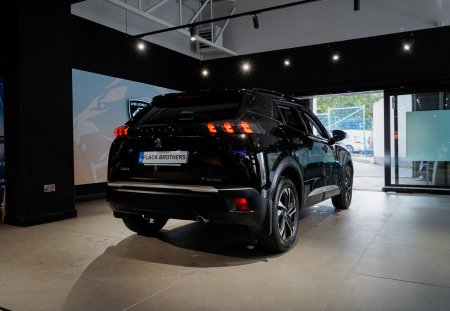 2021 Peugeot 2008 - photo 7