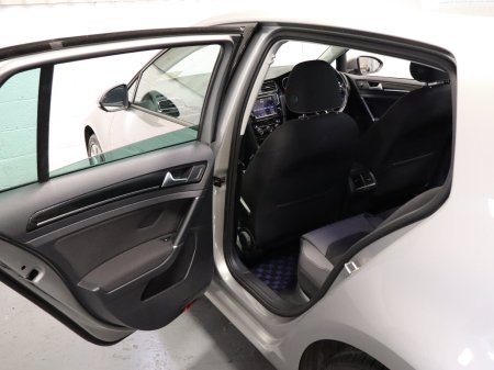 2017 Volkswagen Golf - photo 32