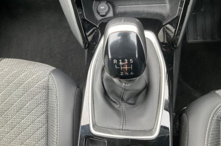 2025 Peugeot 208 - photo 28