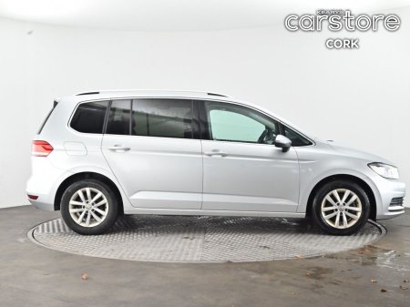 2018 Volkswagen Touran - photo 2