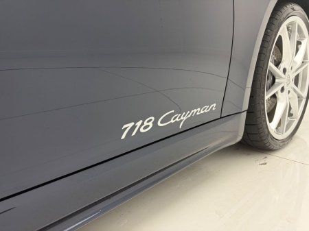 2022 Porsche Cayman - photo 10