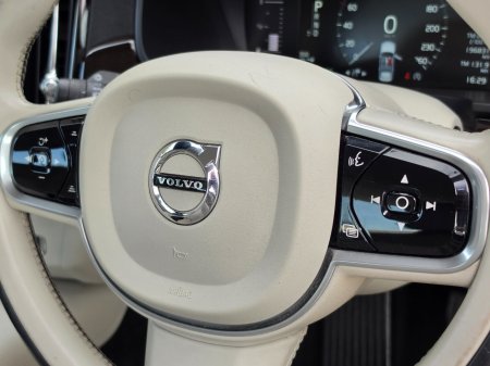 2017 Volvo S90 - photo 17