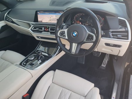 2020 BMW X7 - photo 6