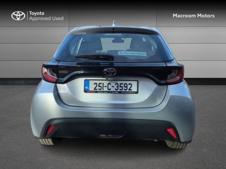 2025 Toyota Yaris - photo 4