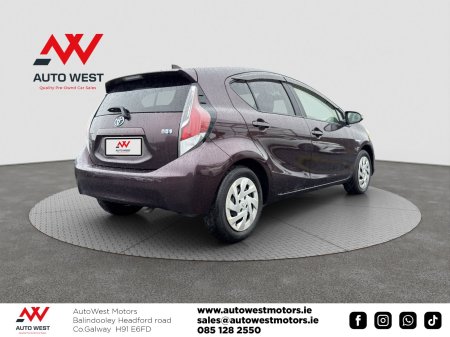 2016 Toyota Aqua - photo 7