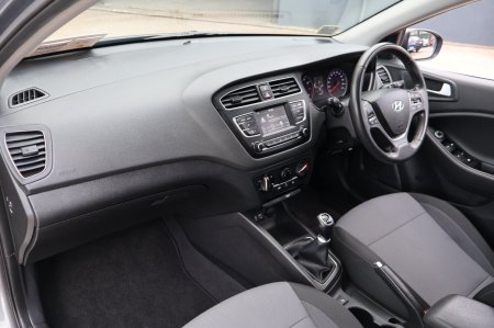 2019 Hyundai i20 - photo 25