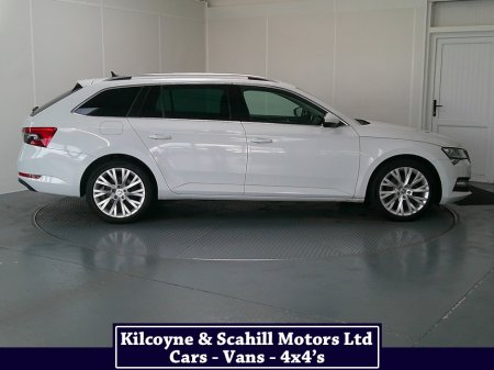 2022 Skoda Superb - photo 8