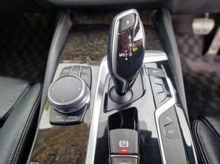 2017 BMW 5-Series - photo 40