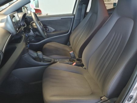 2022 Toyota Yaris - photo 14