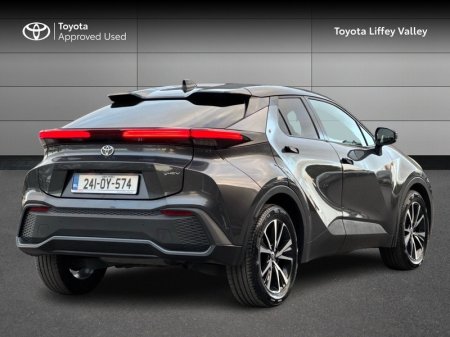 2024 Toyota C-HR - photo 2