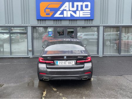2021 BMW 5-Series - photo 4