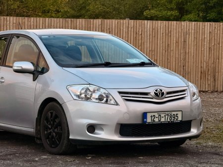 2012 Toyota Auris - photo 11