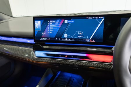 2025 BMW M5 - photo 22