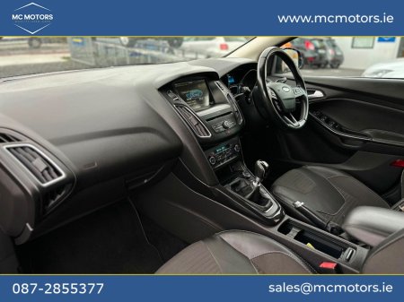 2016 Ford Focus - photo 19