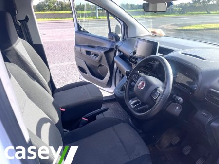 2023 Fiat Doblo - photo 13