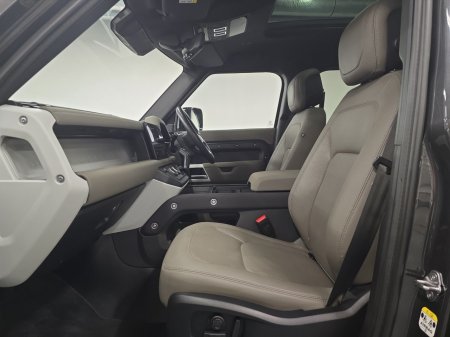 2023 Land Rover Defender - photo 3