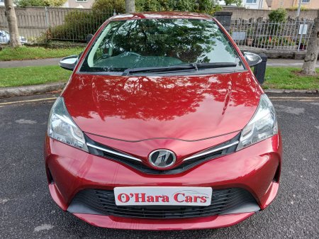 2016 Toyota Yaris - photo 2