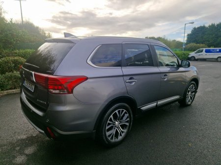 2017 Mitsubishi Outlander - photo 3
