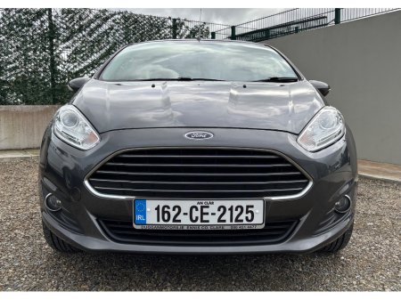 2016 Ford Fiesta - photo 2