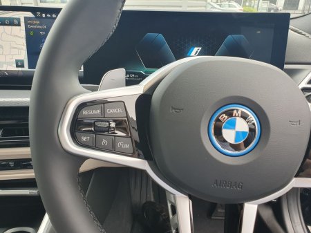 2026 BMW 3-Series - photo 17