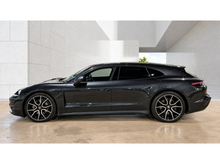 2023 Porsche Taycan - photo 2