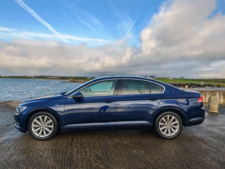 2019 Volkswagen Passat - photo 4
