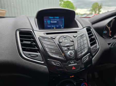 2016 Ford Fiesta - photo 16