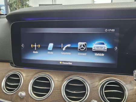 2020 Mercedes-Benz E-Class - photo 14