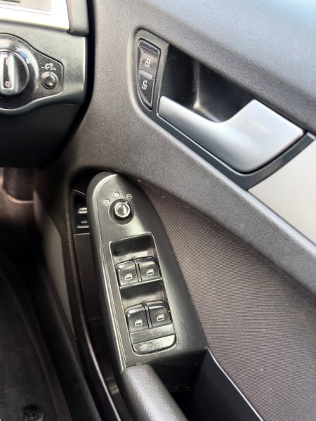 2010 Audi A4 - photo 8
