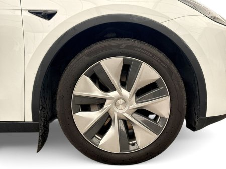 2023 Tesla Model Y - photo 14