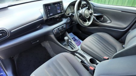 2022 Toyota Yaris - photo 13
