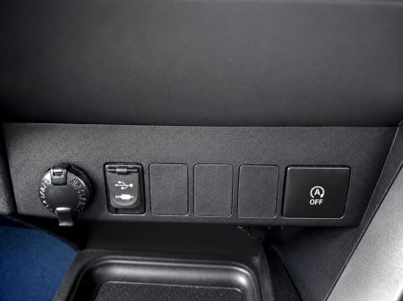 2018 Toyota RAV4 - photo 15