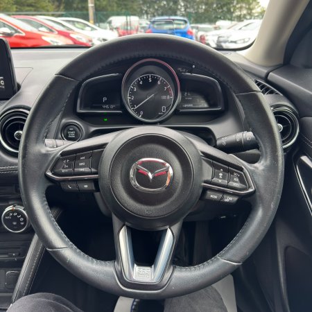 2017 Mazda Demio - photo 23