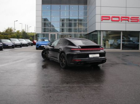 2025 Porsche Panamera - photo 2
