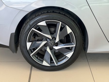 2024 Peugeot 308 - photo 12