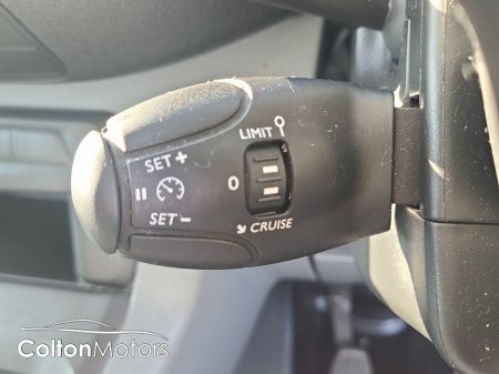 2020 Citroen Dispatch - photo 17
