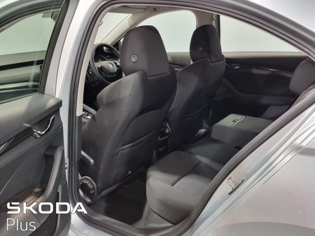2022 Skoda Octavia - photo 25