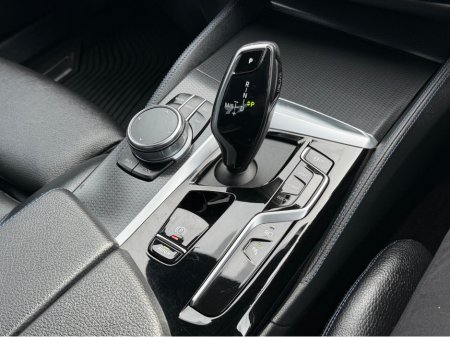 2023 BMW 5-Series - photo 27