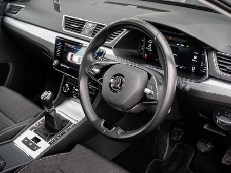 2022 Skoda Superb - photo 7